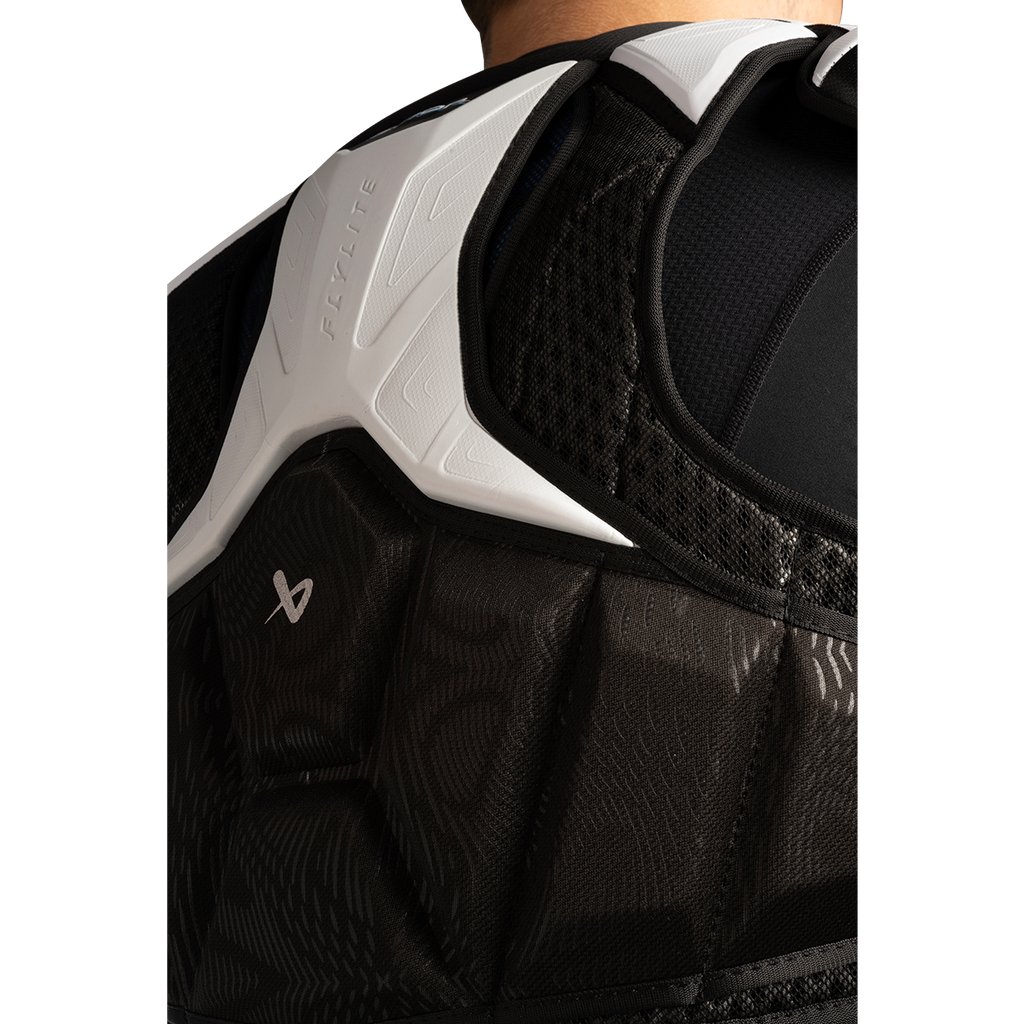 BAUER VAPOR FLYLITE SHOULDER PAD SENIOR