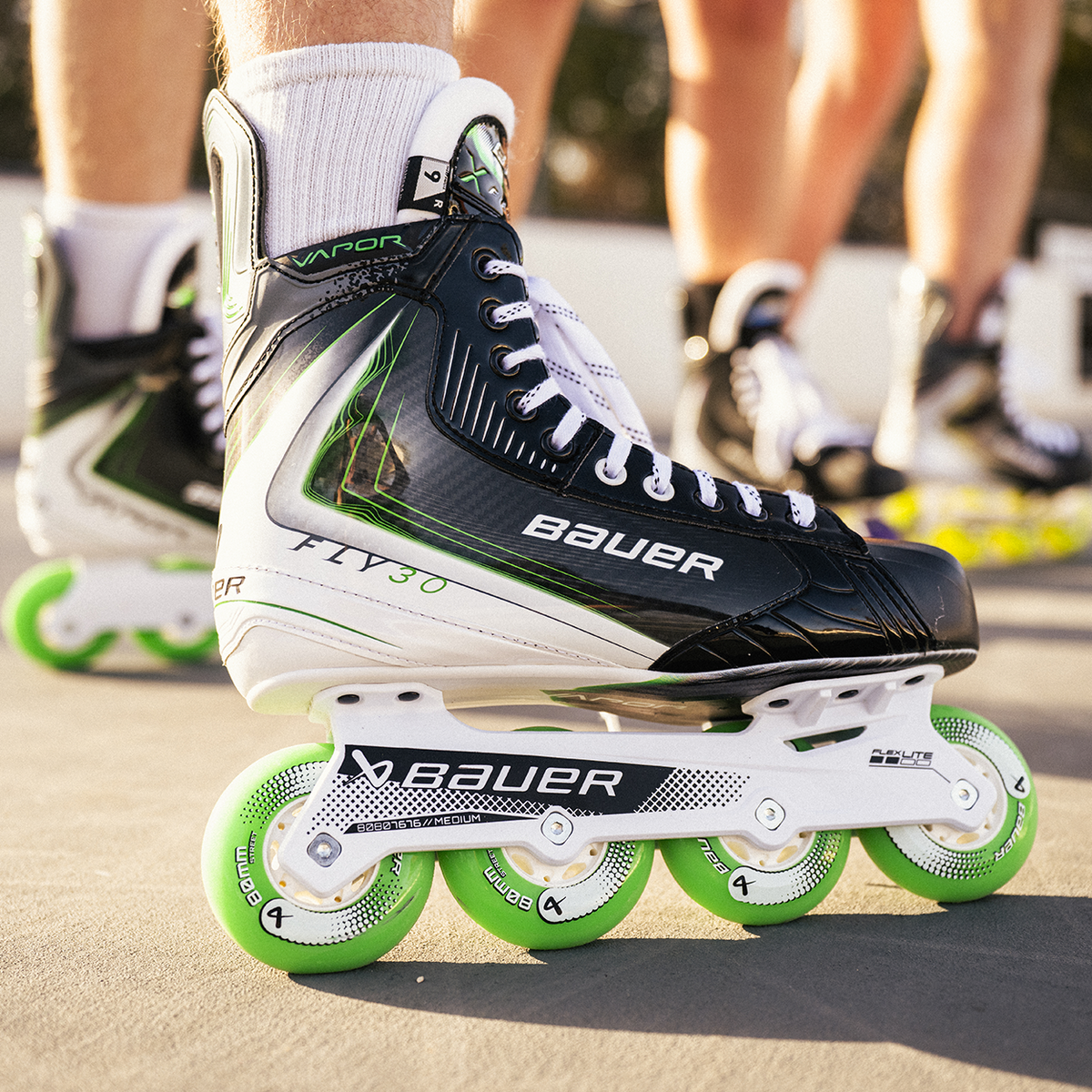 BAUER VAPOR FLY30 ROLLER SKATE INTERMEDIATE