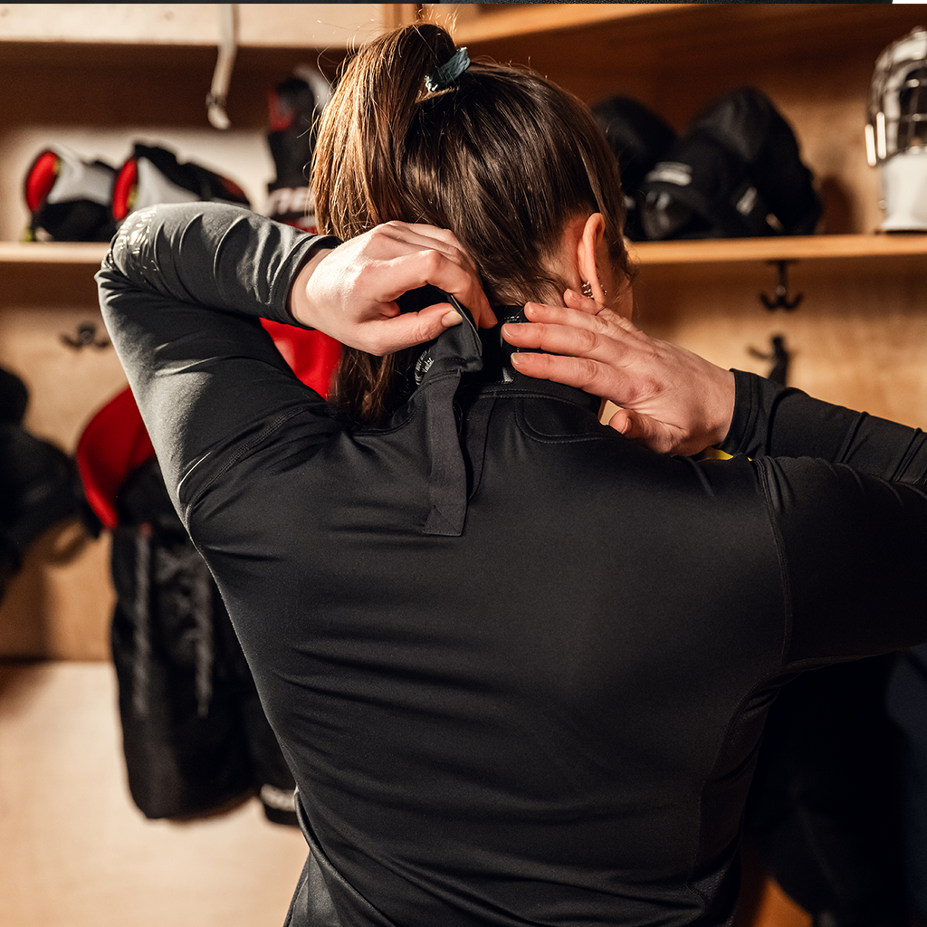 BAUER WMNS LS CUT-RESISTANT NECK PROTECT BASE LAYER